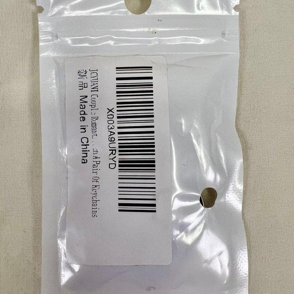 2 cat keychains that fit together like puzzle pieces or ying yang symbol - Picture 6 of 7